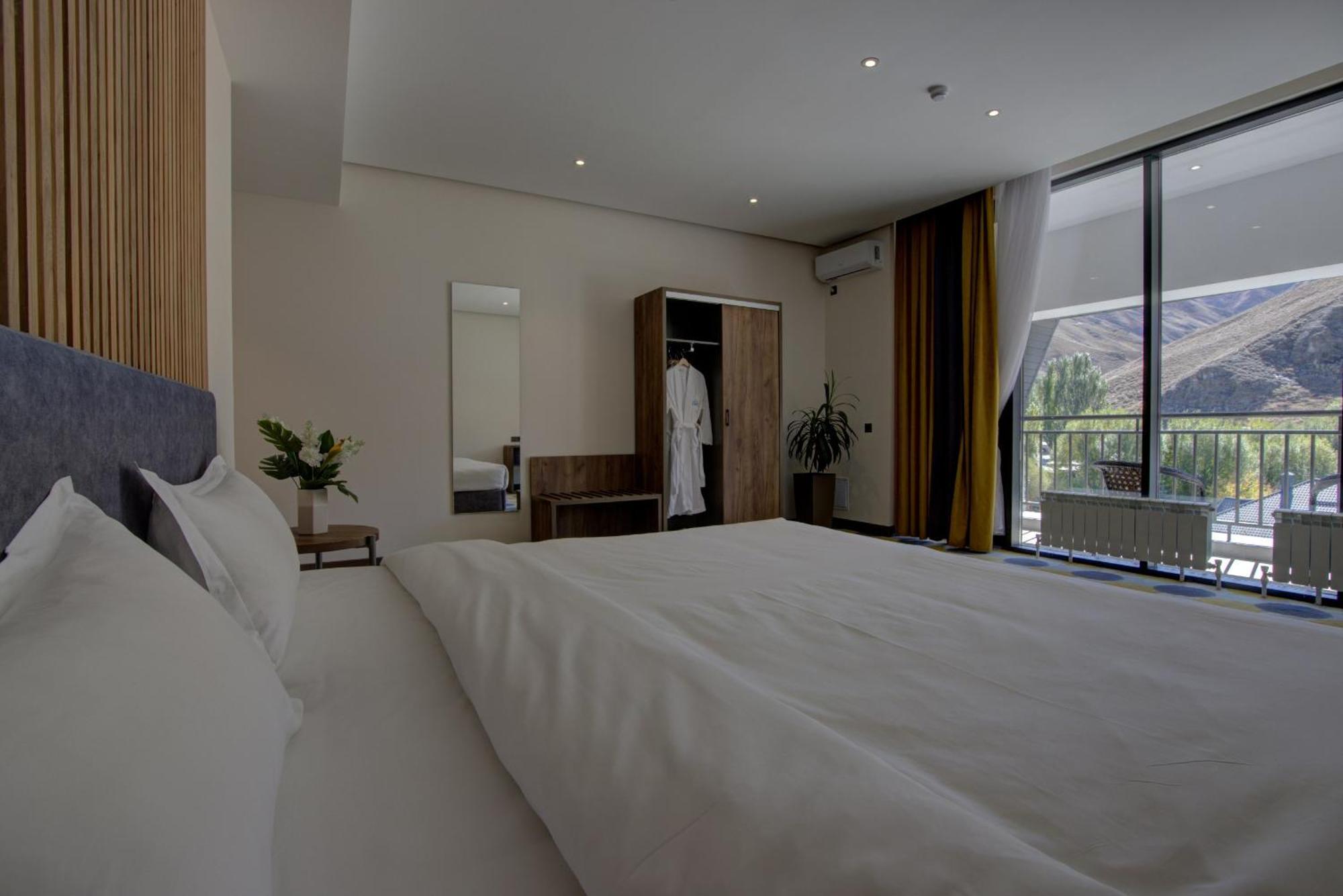 Grand Khan Tengri 4* Naryn 외부 사진