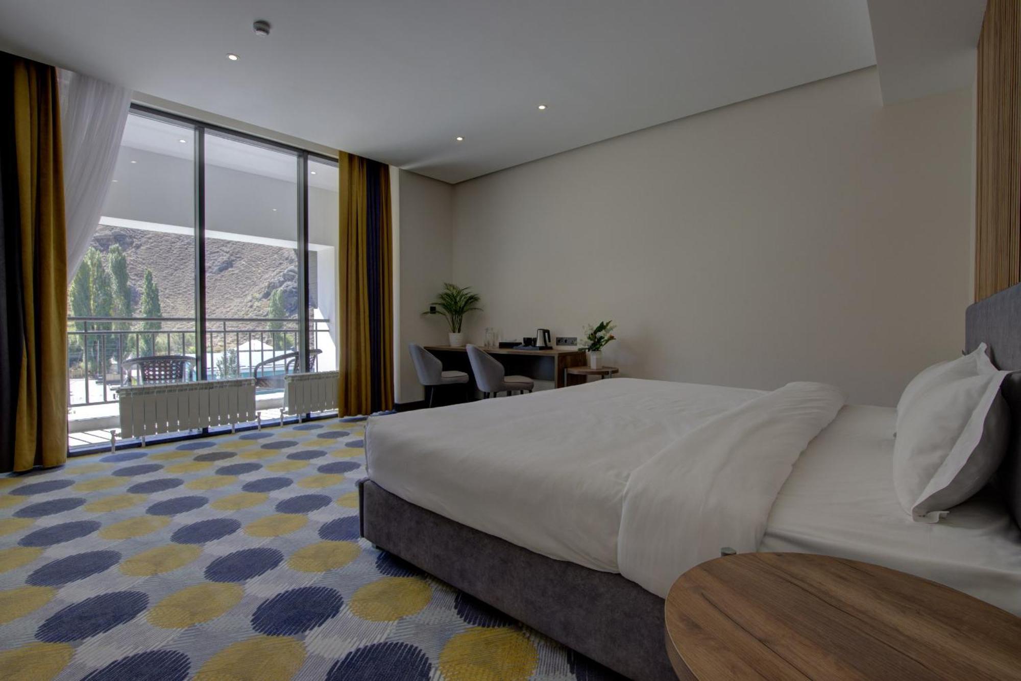Grand Khan Tengri 4* Naryn 외부 사진